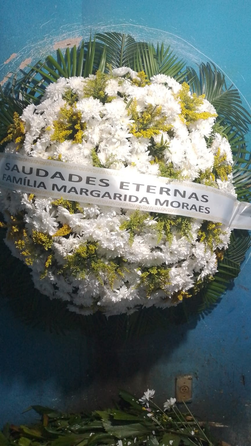 Coroa de Flores Amor Incondicional para velório em Maceió